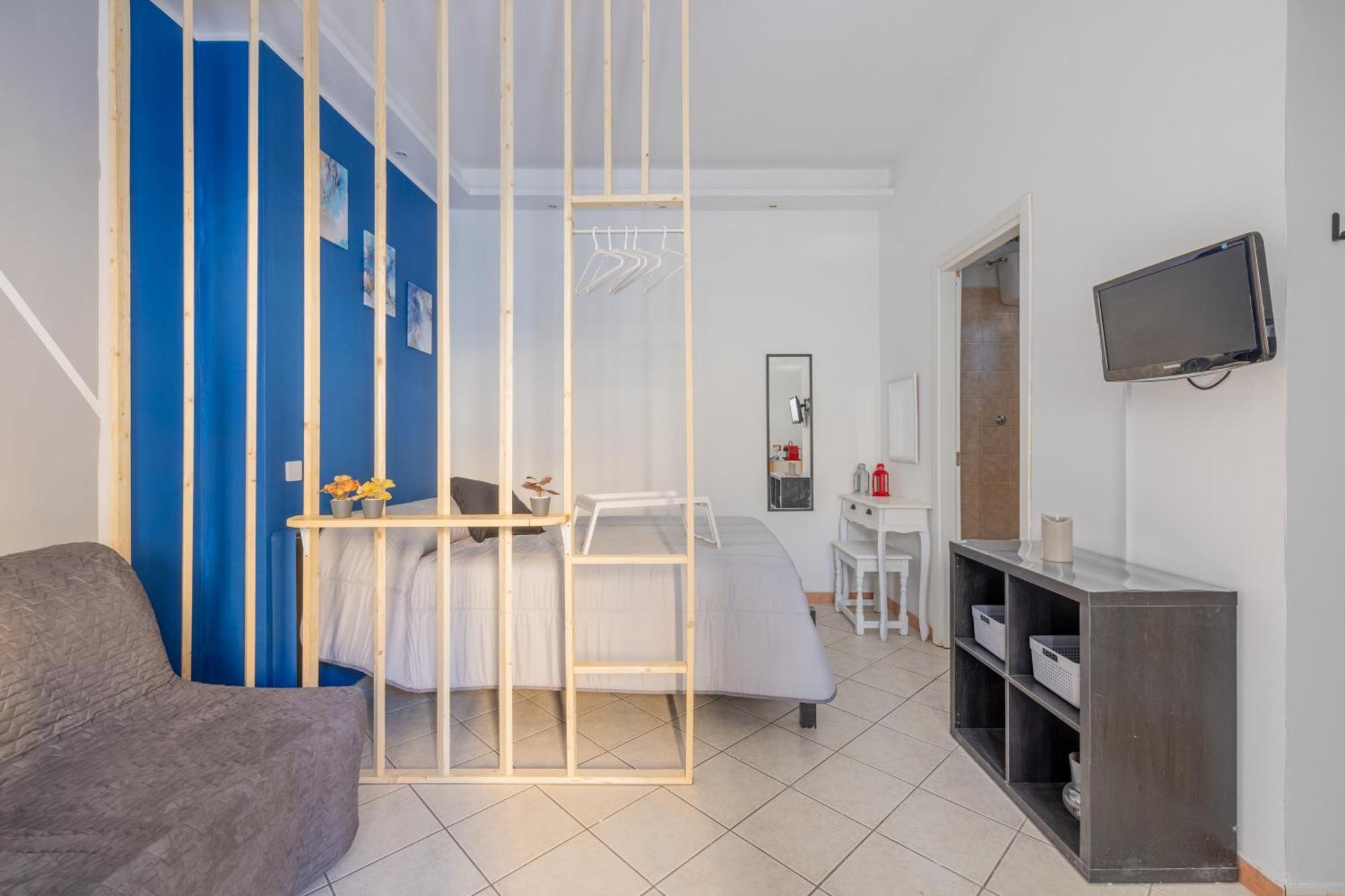 Tiny Indipendent House * Roma