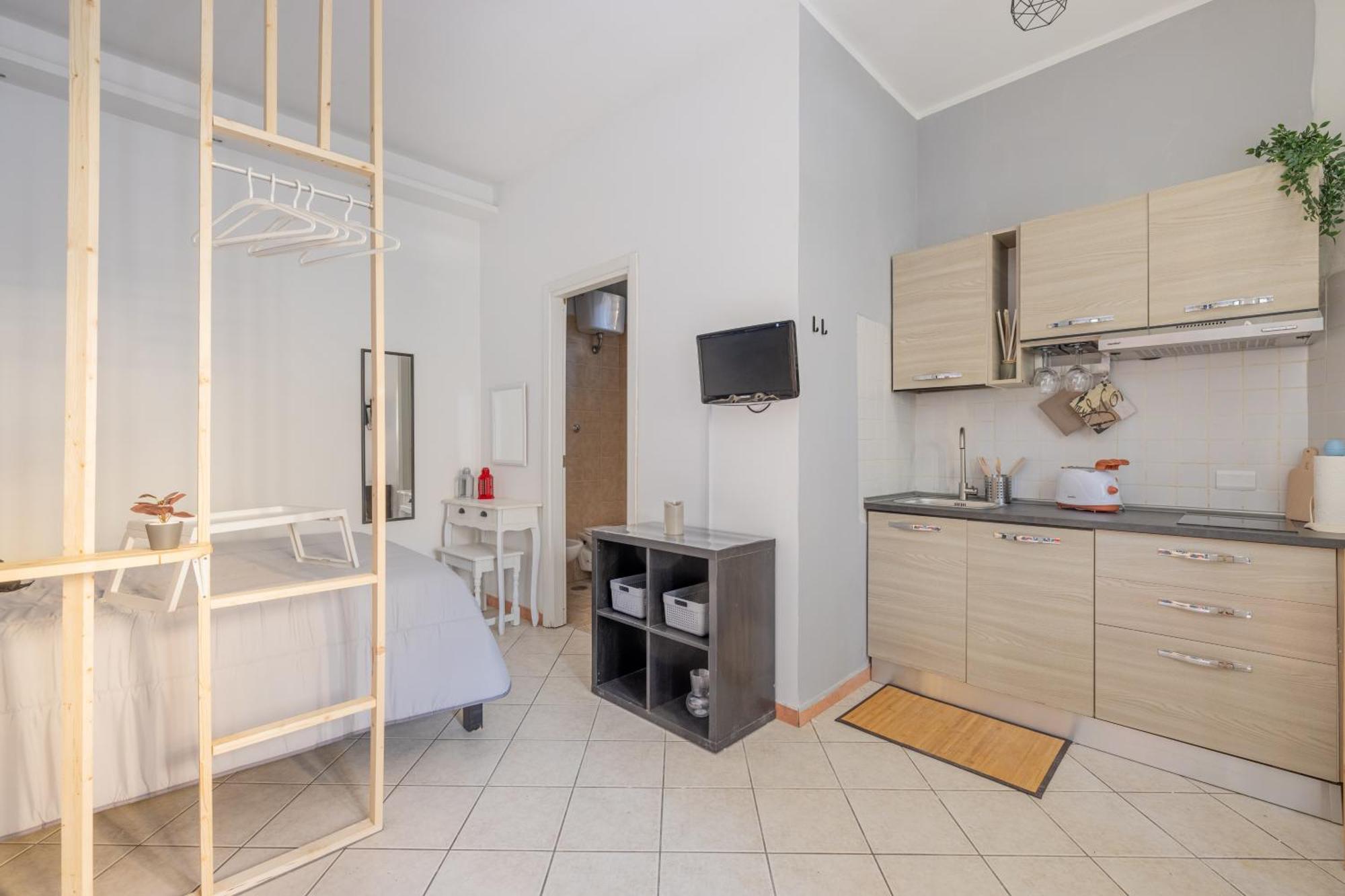 Tiny Indipendent House * Roma